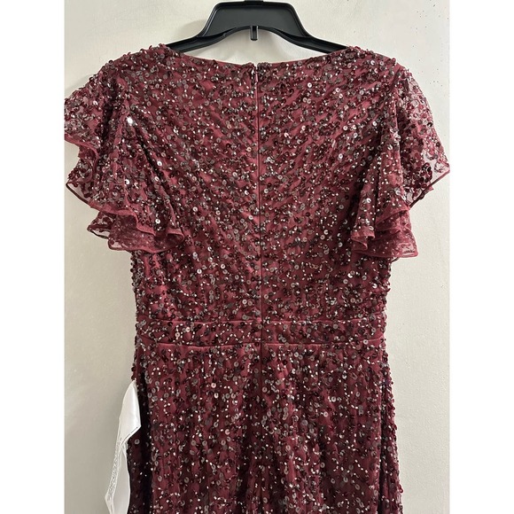 Elegant Burgundy Sequin Dress - Picture 12 of 16